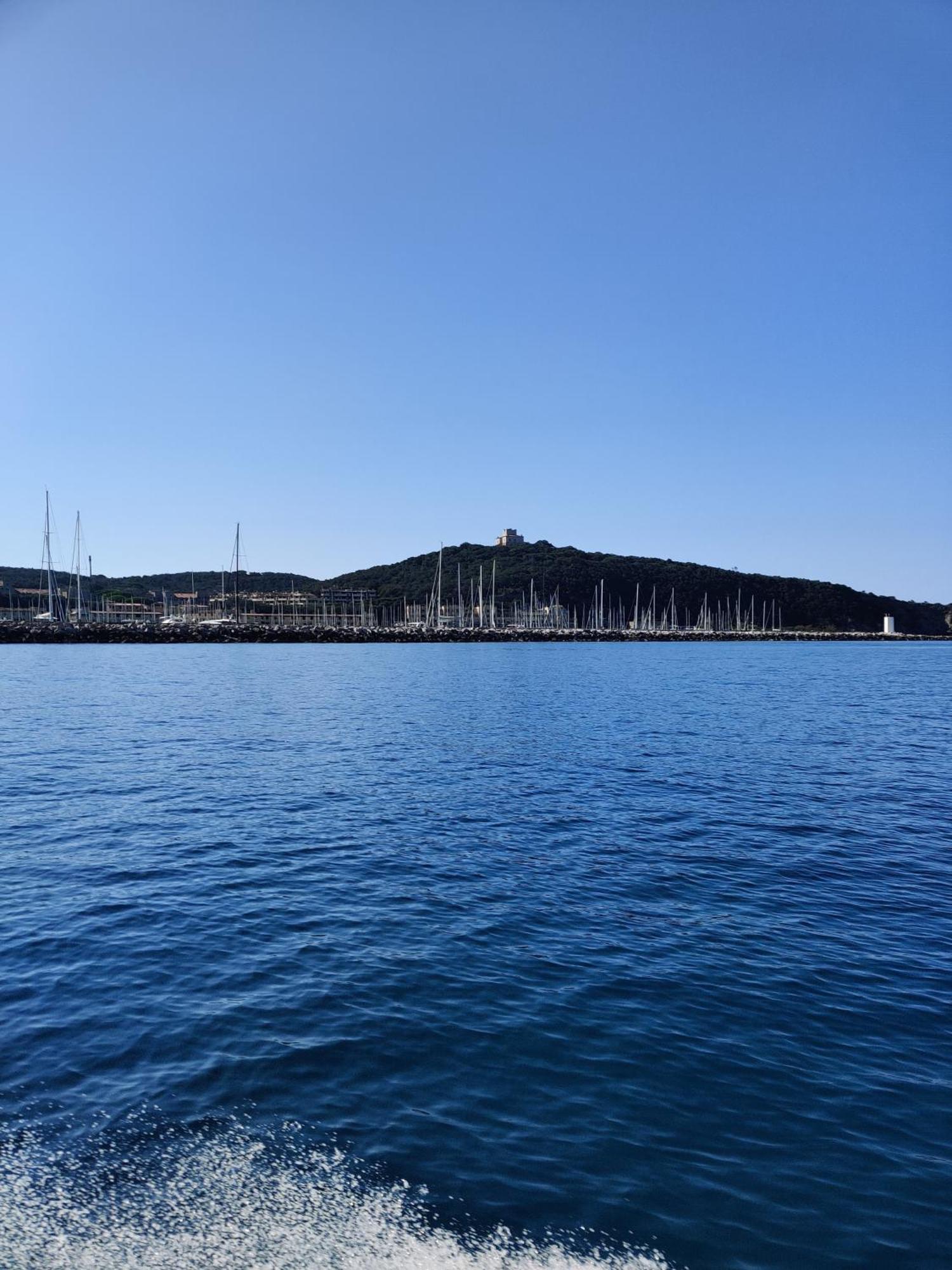 Holiday Homes Marina Apartments Punta Ala Bagian luar foto
